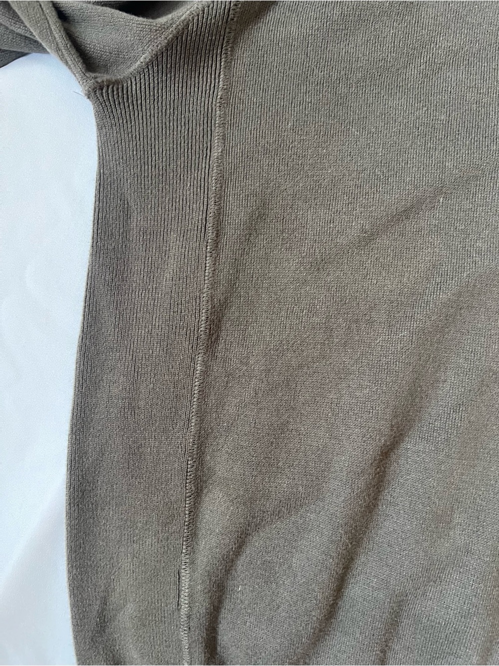 Zara Men's Crewneck Sweater in Olive - Picture 4 of 7